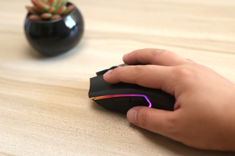 雷柏双模RGB鼠标 小白初体验 有型有色还有速度