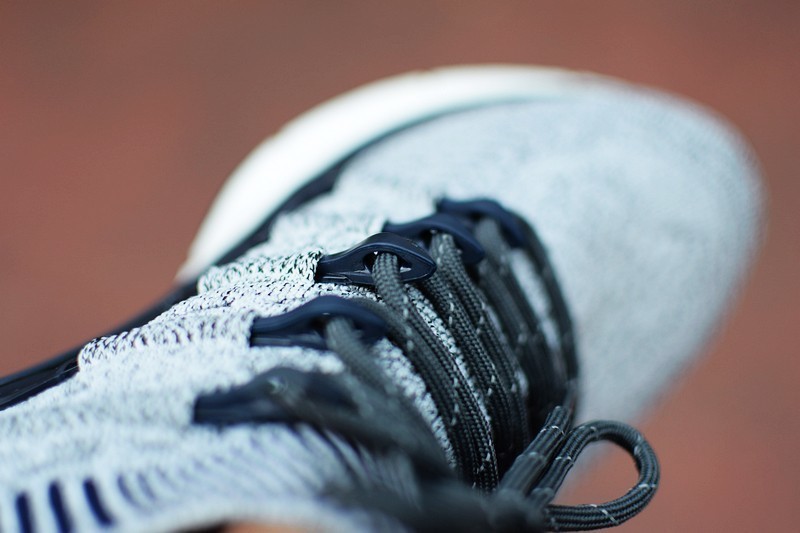 跑跳腾跃 鱼骨锁紧系统 有品米家运动鞋3 体验