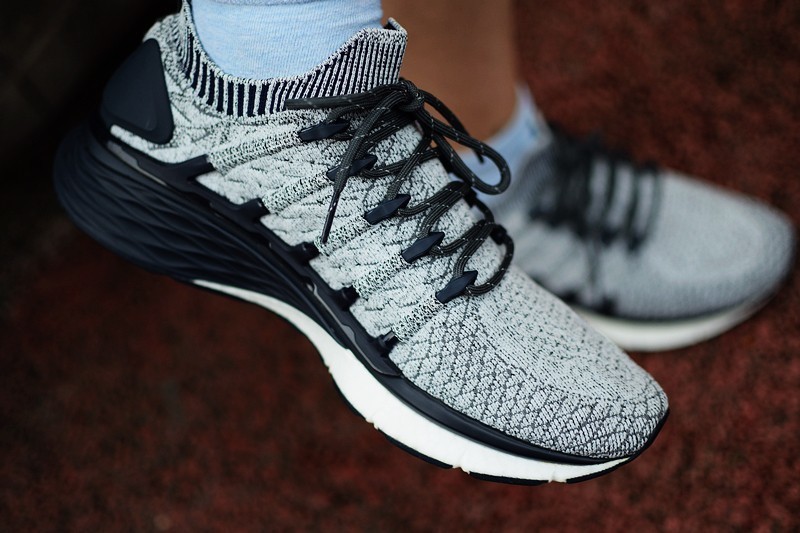 跑跳腾跃 鱼骨锁紧系统 有品米家运动鞋3 体验