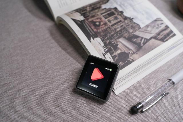 手机播放音乐到底还是不够专业，特别是运动的时候还有点大，麻烦