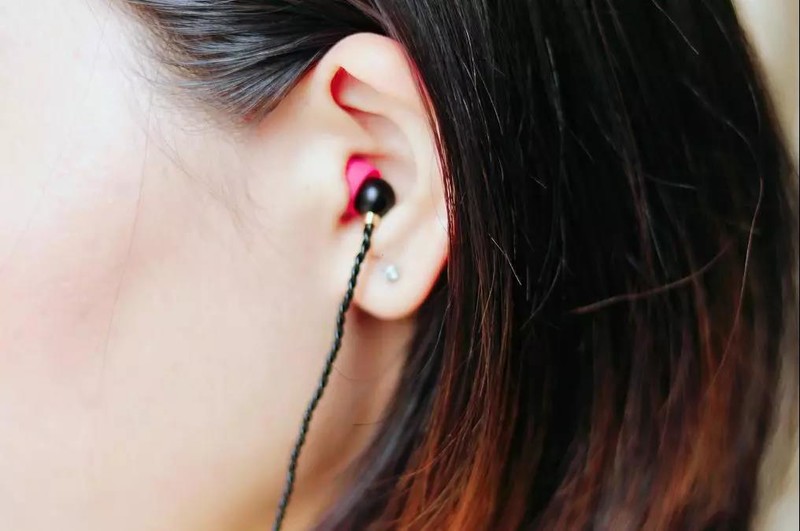 有一款怦然心动的巫.潘多拉耳机，据说是女神标配