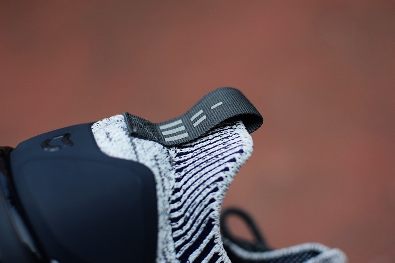 跑跳腾跃 鱼骨锁紧系统 有品米家运动鞋3 体验