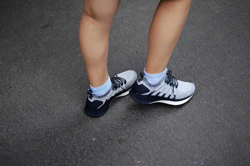 跑跳腾跃 鱼骨锁紧系统 有品米家运动鞋3 体验