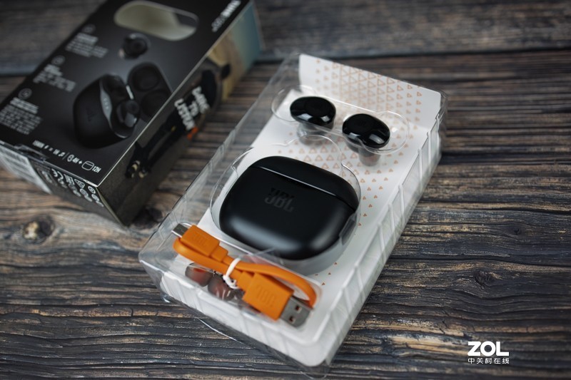 传奇音效，非同凡响，体验JBL TUNE 120TWS真无线耳机