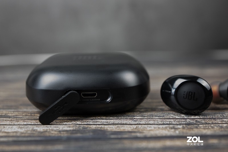 传奇音效，非同凡响，体验JBL TUNE 120TWS真无线耳机