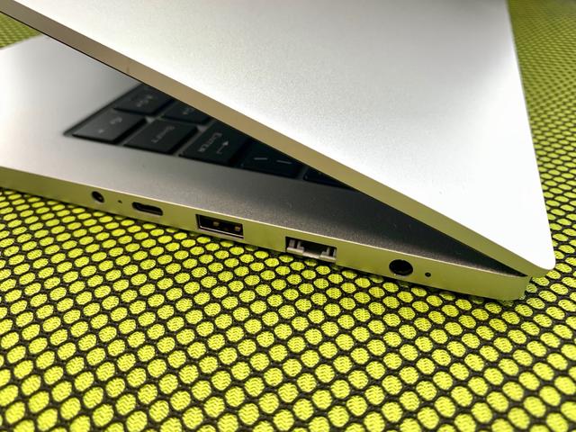 见证性价比神机！i5 8265U+MX250机械革命S1 Pro银色款上手试用