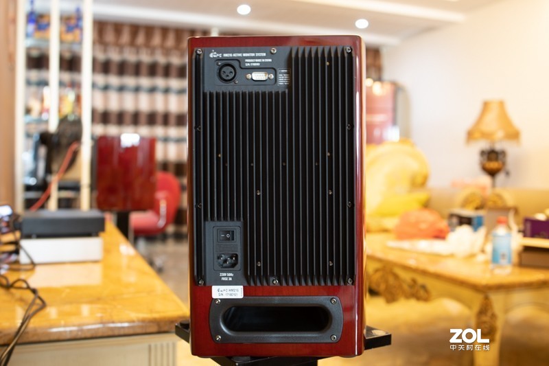 铝带音箱的典范之作，简评睿韵声学HM216书架箱