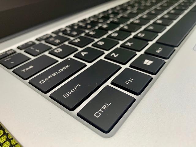 见证性价比神机！i5 8265U+MX250机械革命S1 Pro银色款上手试用