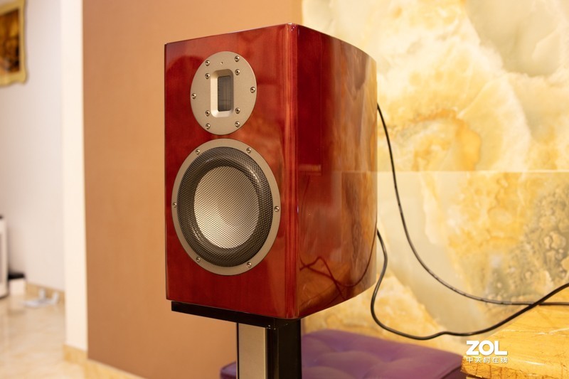 铝带音箱的典范之作，简评睿韵声学HM216书架箱