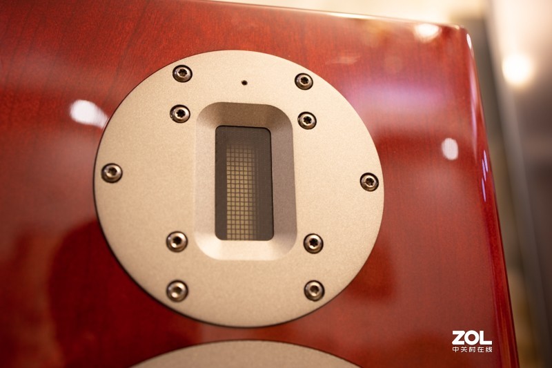 铝带音箱的典范之作，简评睿韵声学HM216书架箱