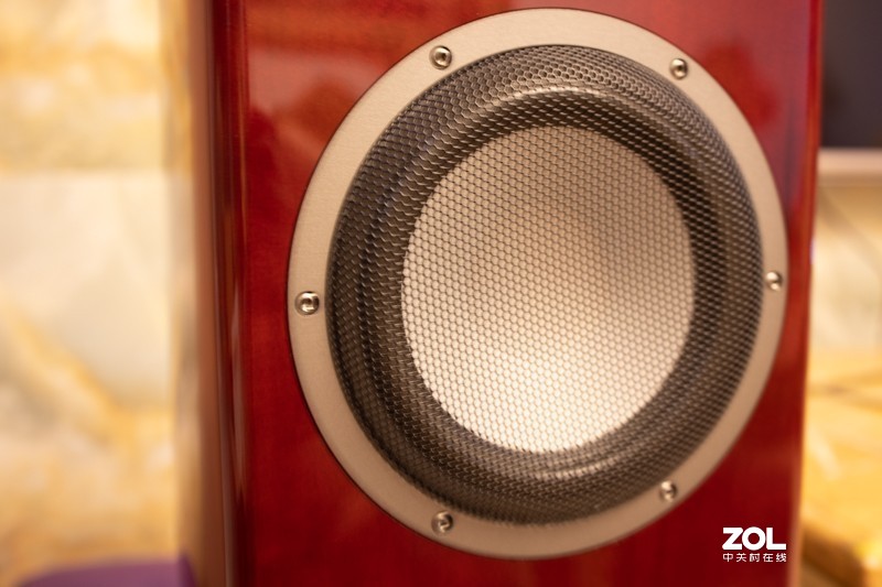 铝带音箱的典范之作，简评睿韵声学HM216书架箱