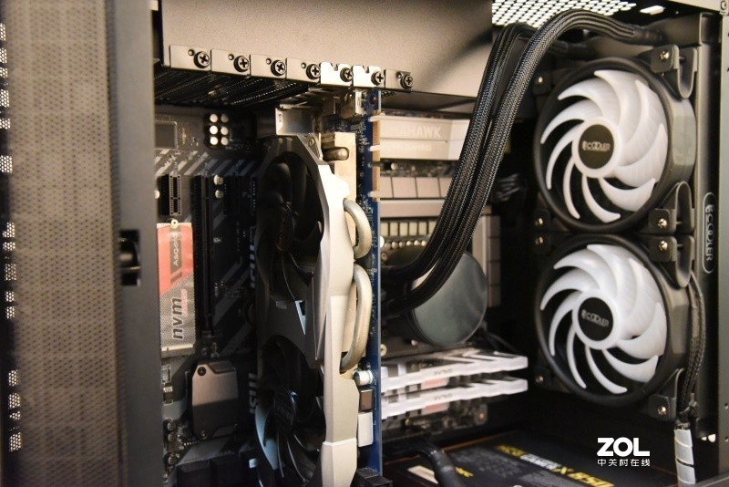 光线侧透，独领风骚---爱国者破晓X机箱升级装机记