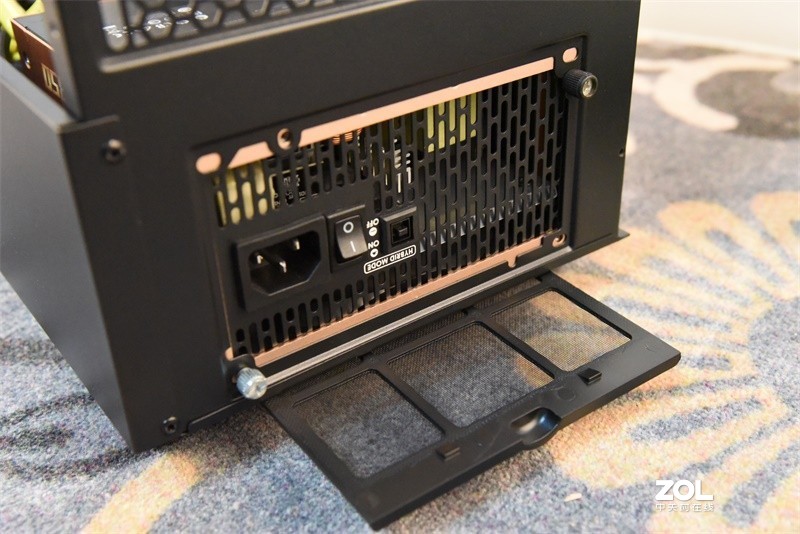 光线侧透，独领风骚---爱国者破晓X机箱升级装机记
