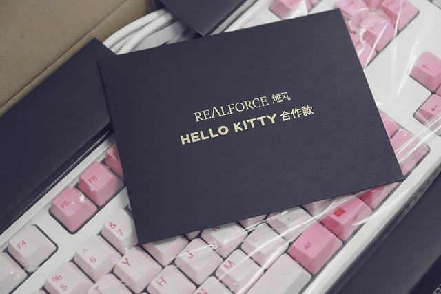 少女心轰炸机——REALFORCE 燃风 &HelloKitty合作款静电容键盘评测