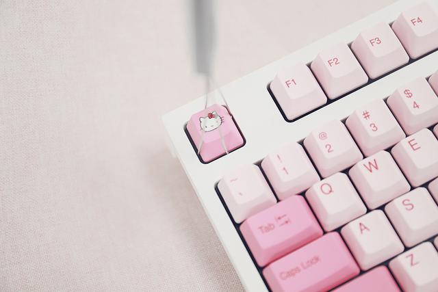 少女心轰炸机——REALFORCE 燃风 &HelloKitty合作款静电容键盘评测