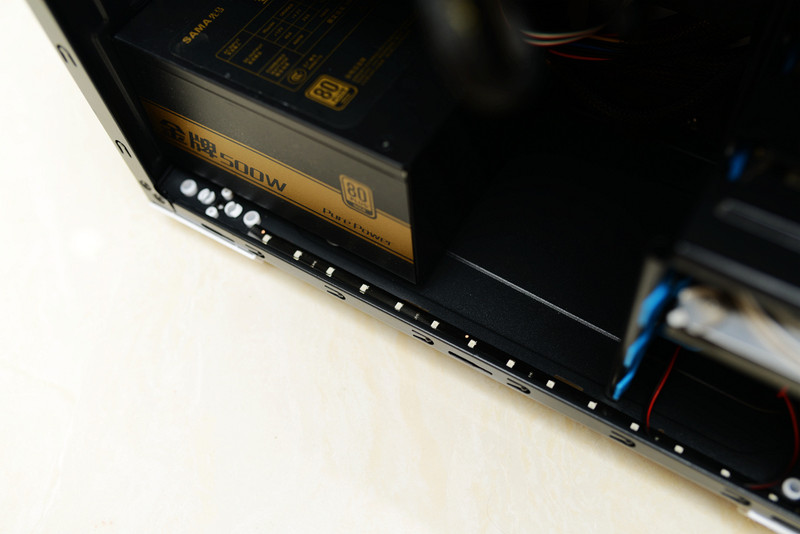 简单改造，给TT领航者加红色光污染