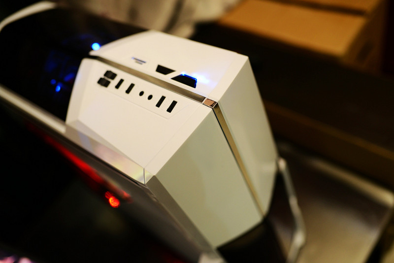 简单改造，给TT领航者加红色光污染