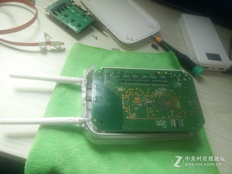 美帝良心？缩水时代，美帝也没良心!暴拆网件小白兔JNDR3000！