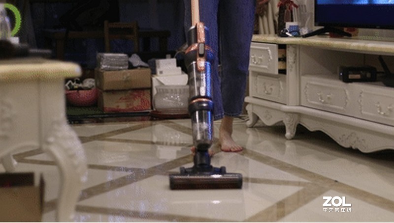 莱克立式吸尘器让精致生活从每天的轻便打扫开始