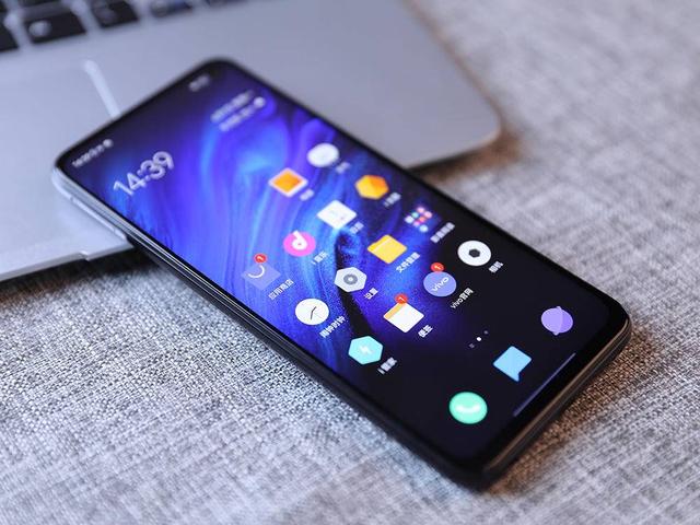 新一代机皇iQOO Z1：突破价位的极致体验