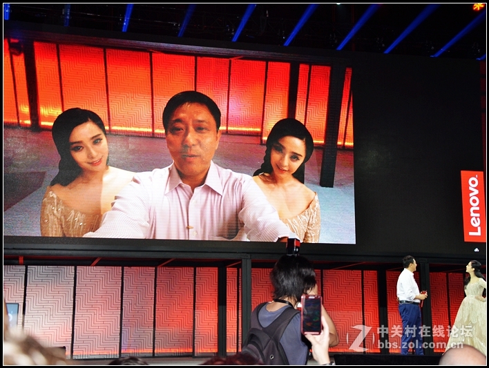 联想528 Tech World联想集团执行副总刘军与范爷互动