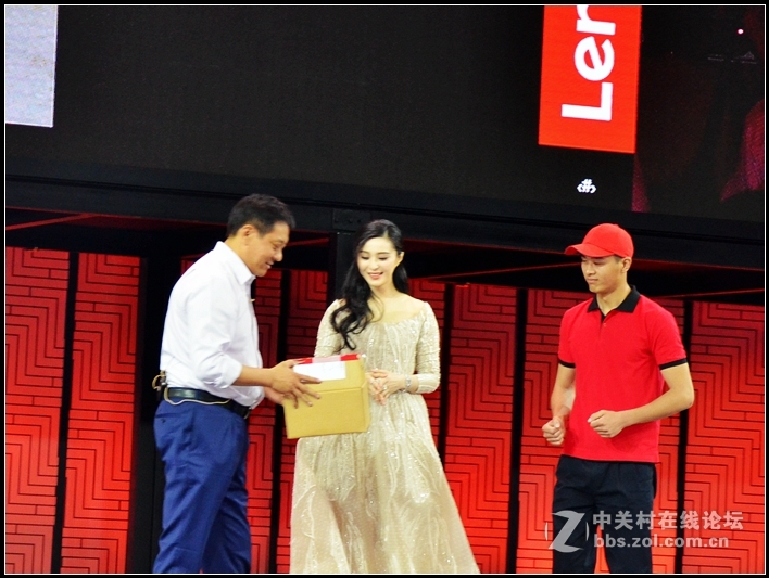 联想528 Tech World联想集团执行副总刘军与范爷互动