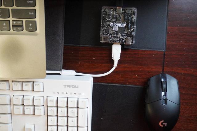 奥睿科Type-C扩展坞评测：接口不够它来凑，还能解决传输和充电