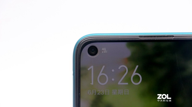 配置性能以及外观均衡，堪称次旗舰的千元机-vivo Z5x，惊喜要远大于遗憾