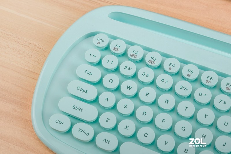 有线无线两相宜，女性向富德卡洛琳娜双模键盘