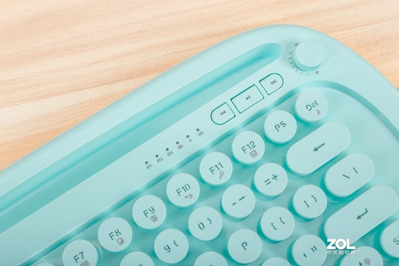 有线无线两相宜，女性向富德卡洛琳娜双模键盘