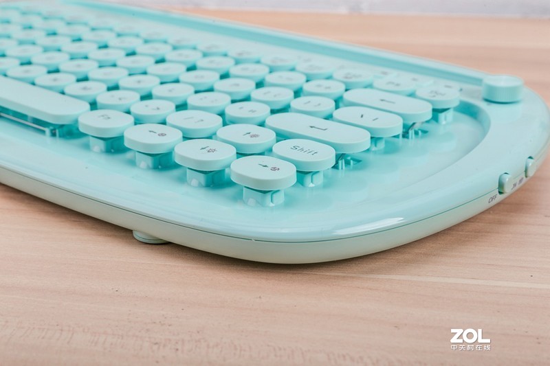 有线无线两相宜，女性向富德卡洛琳娜双模键盘