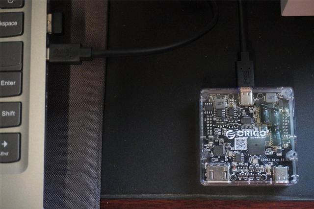 奥睿科Type-C扩展坞评测：接口不够它来凑，还能解决传输和充电