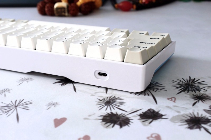 【單擺出品】GANSS ALT 71D 蓝牙双模键盘评测分享