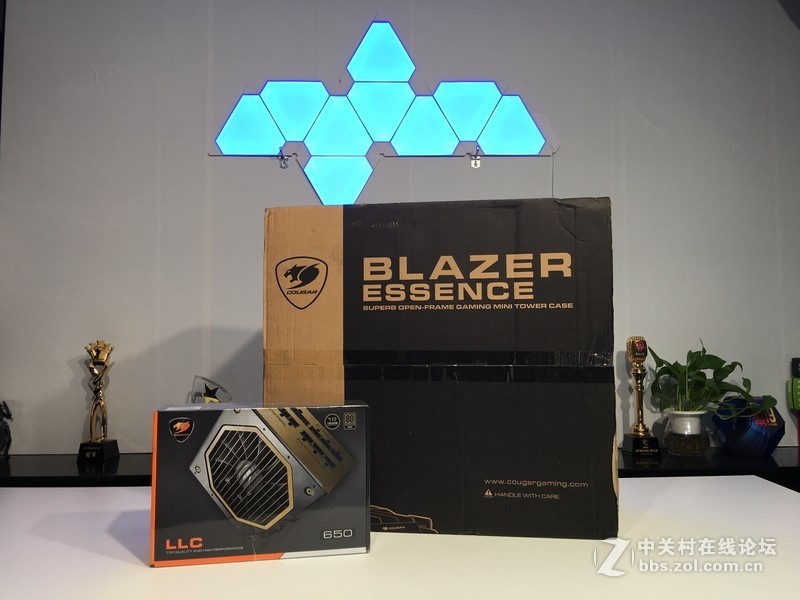 骨伽新机箱 小开拓者 水冷方案正在开发中~