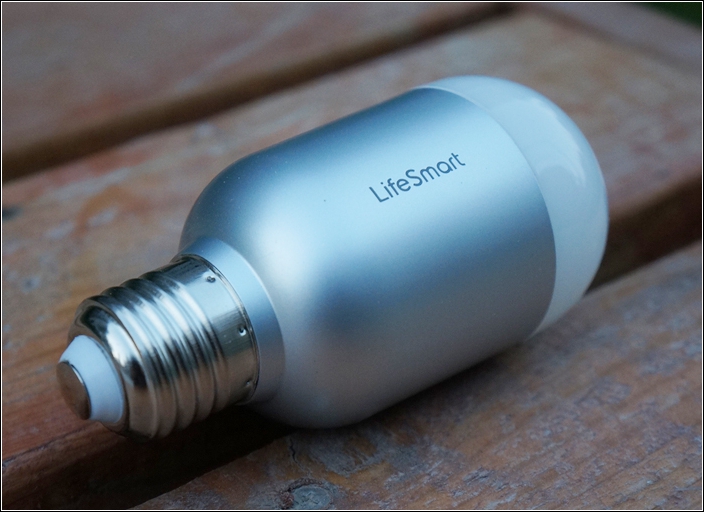 打造私人梦幻空间——lifesmart智能灯泡套装体验