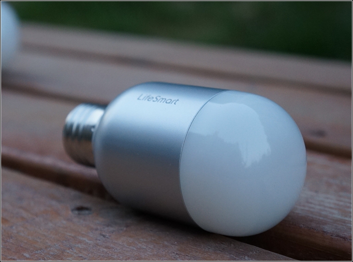 打造私人梦幻空间——lifesmart智能灯泡套装体验