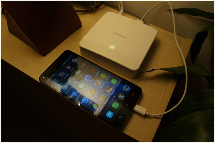 打造私人梦幻空间——lifesmart智能灯泡套装体验