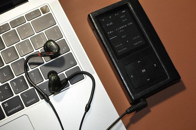 人声利器靓声易推，森海塞尔IE400 PRO评测