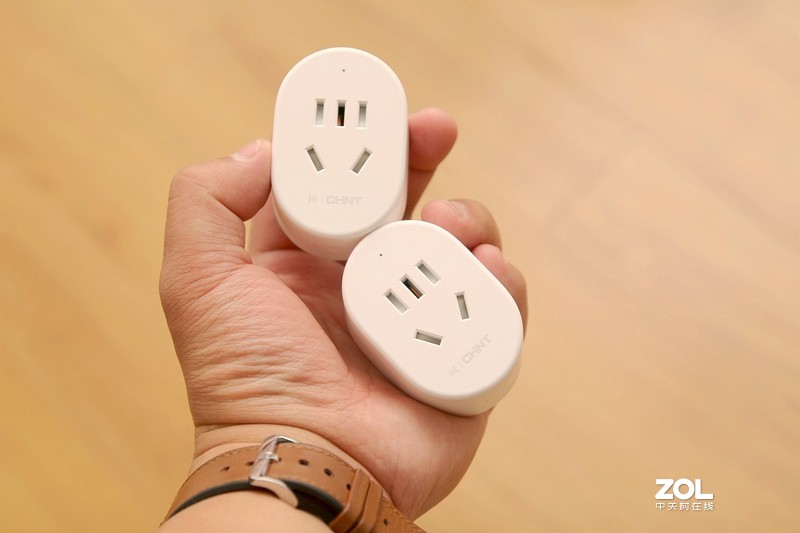 一招即可体验智能生活，HUAWEI HiLink正泰智能插座/插排有意思