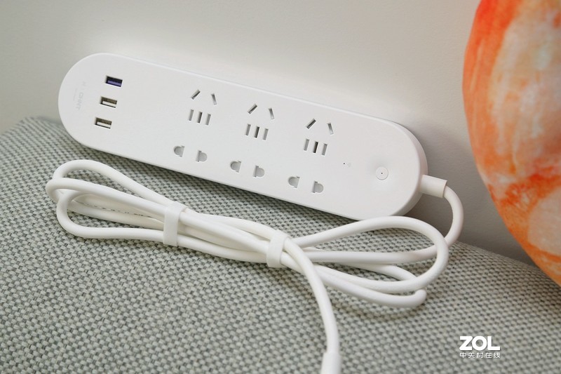 一招即可体验智能生活，HUAWEI HiLink正泰智能插座/插排有意思