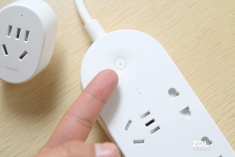 一招即可体验智能生活，HUAWEI HiLink正泰智能插座/插排有意思