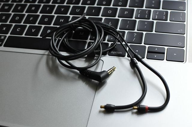 人声利器靓声易推，森海塞尔IE400 PRO评测