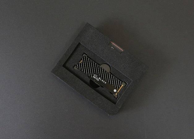 配散热片，每秒3千兆！西数Black SN750固态硬盘评测