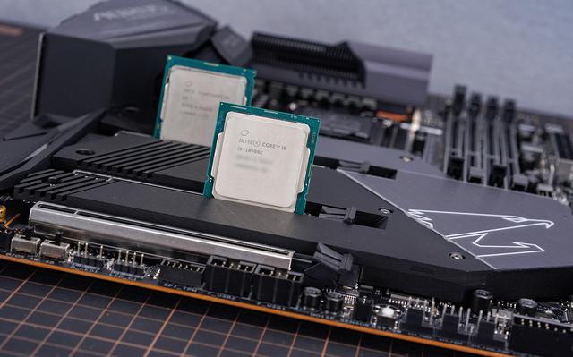 电脑当然买新不买旧 i9 10900K对决i9 9900KS
