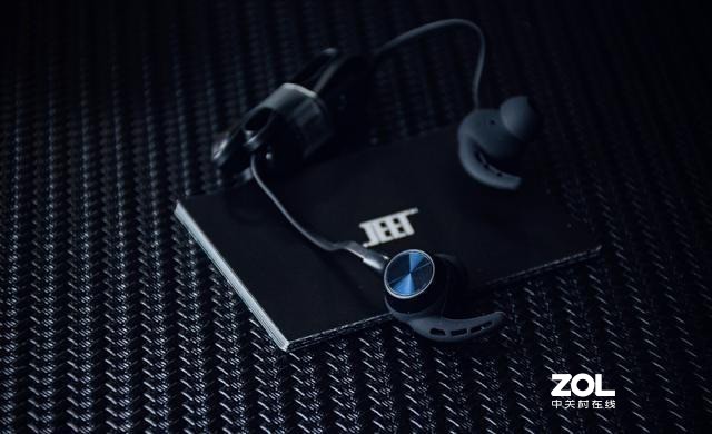 送健身男友什么礼物好？运动者最无法抵抗的四款蓝牙耳机