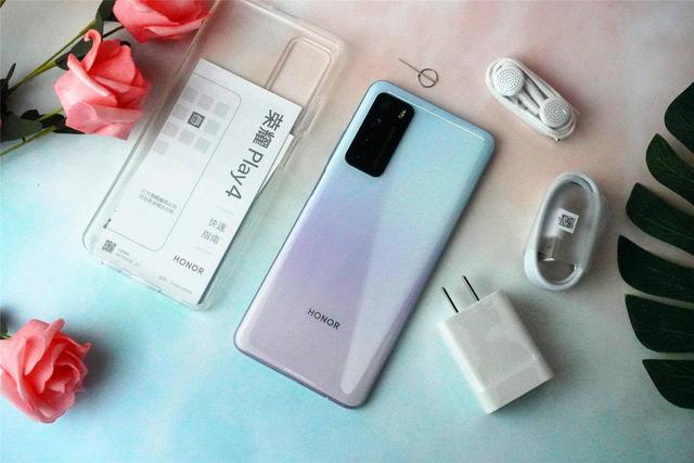 全网首发！超级玩家的荣耀Play 4手机最快上手评测：这颜值你爱？