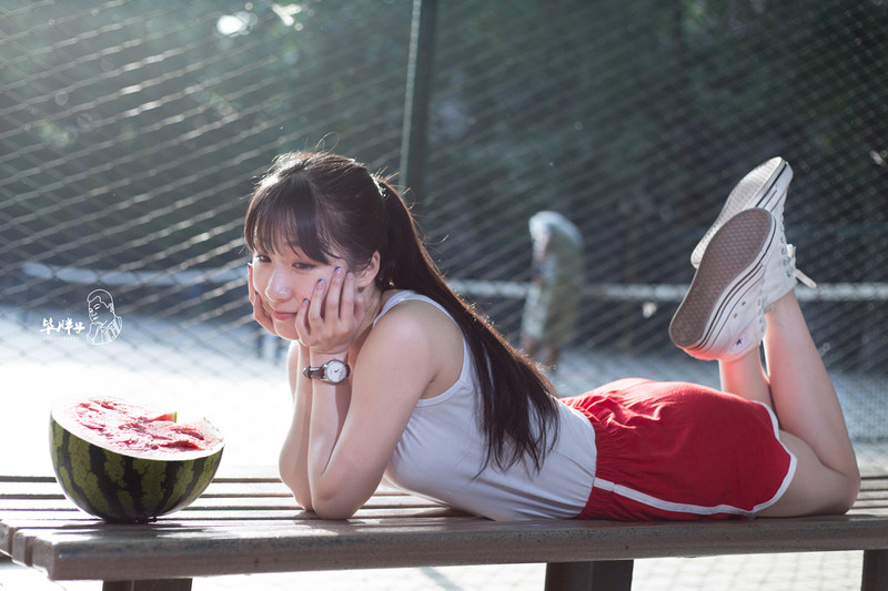 【我爱吃西瓜】 佳能新狗头  50 1.8STM 拍摄