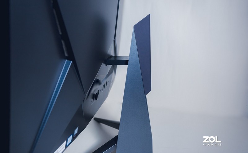 七彩虹iGame G-ONE电竞游戏一体机高温评测