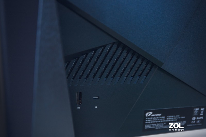 七彩虹iGame G-ONE电竞游戏一体机高温评测
