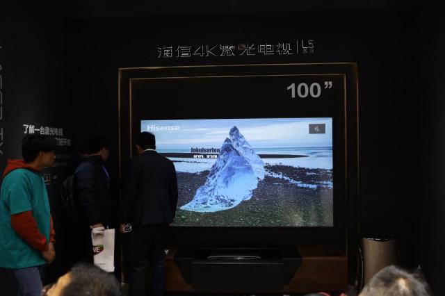 惊艳 4K新品激光电视亮相AWE 2019